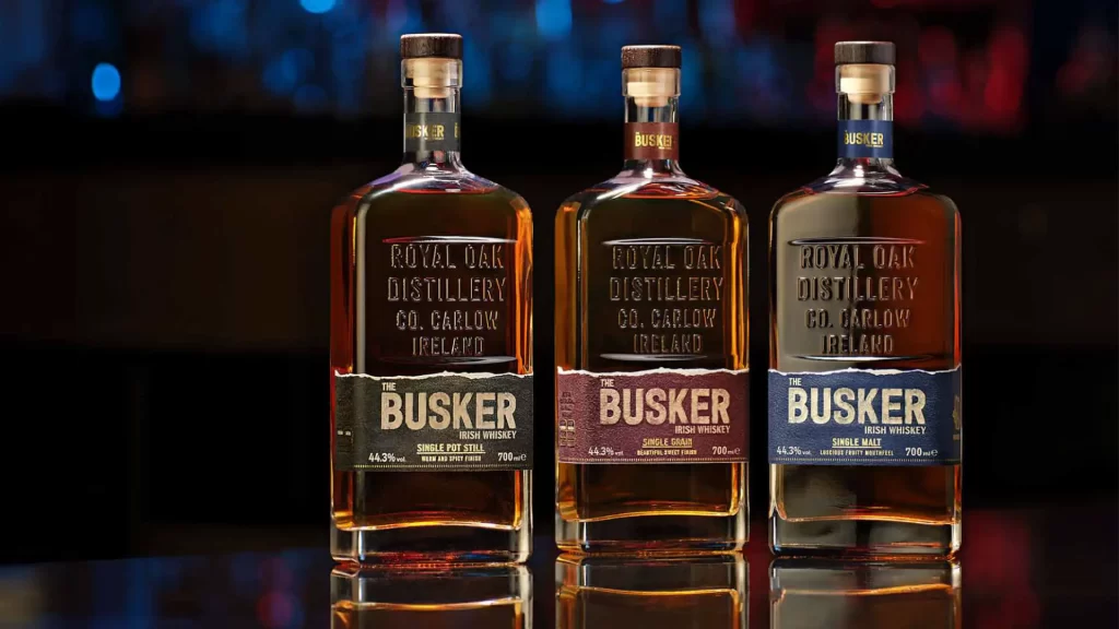 Le bottiglie di The Busker Irish Whiskey presentate da Sebastiano Vuolo e ILLVA per Ad Horeca People